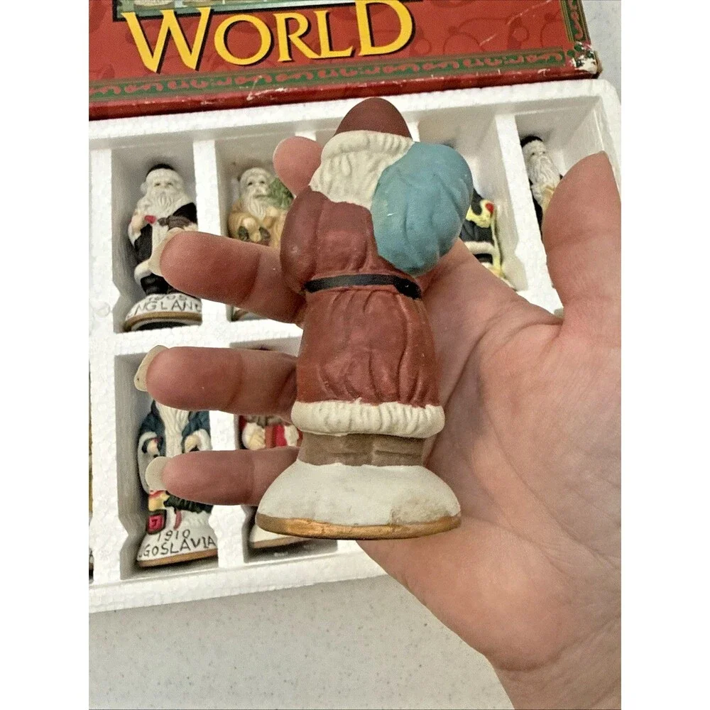 Vintage Set Of Santas From Around the World Porcelain  Handpainted 12 Set w/ Box